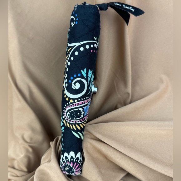 Vera Bradley Turn Lock Zip Around Wallet with multi color Paisly’s - Picture 5 of 16